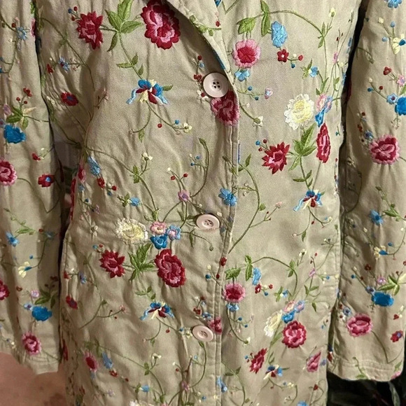 Light blue beautiful tan embroidered flowers long jacket 💐 🌸 size M - Picture 11 of 14